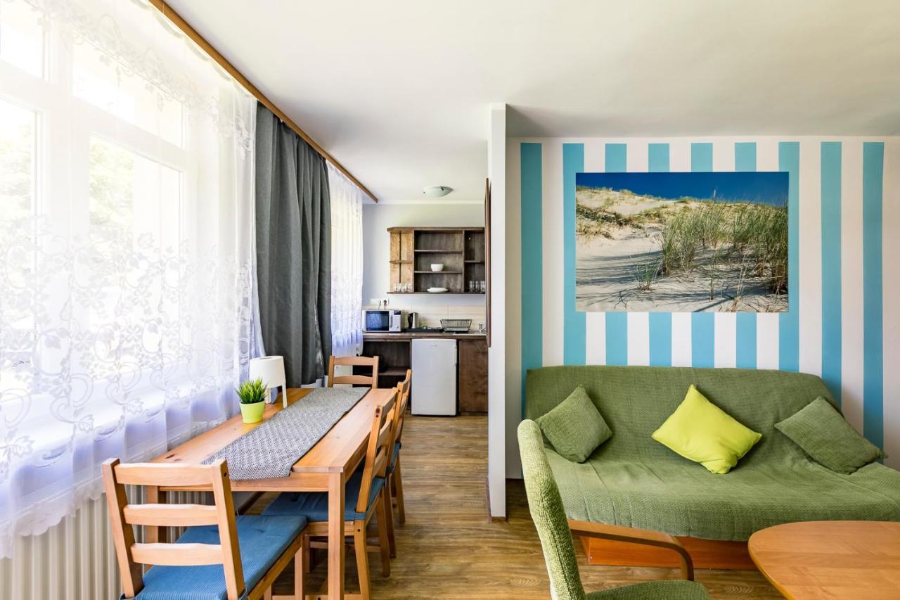 Apartamenty Pod Modrzewiem Ustronie Morskie Exterior foto