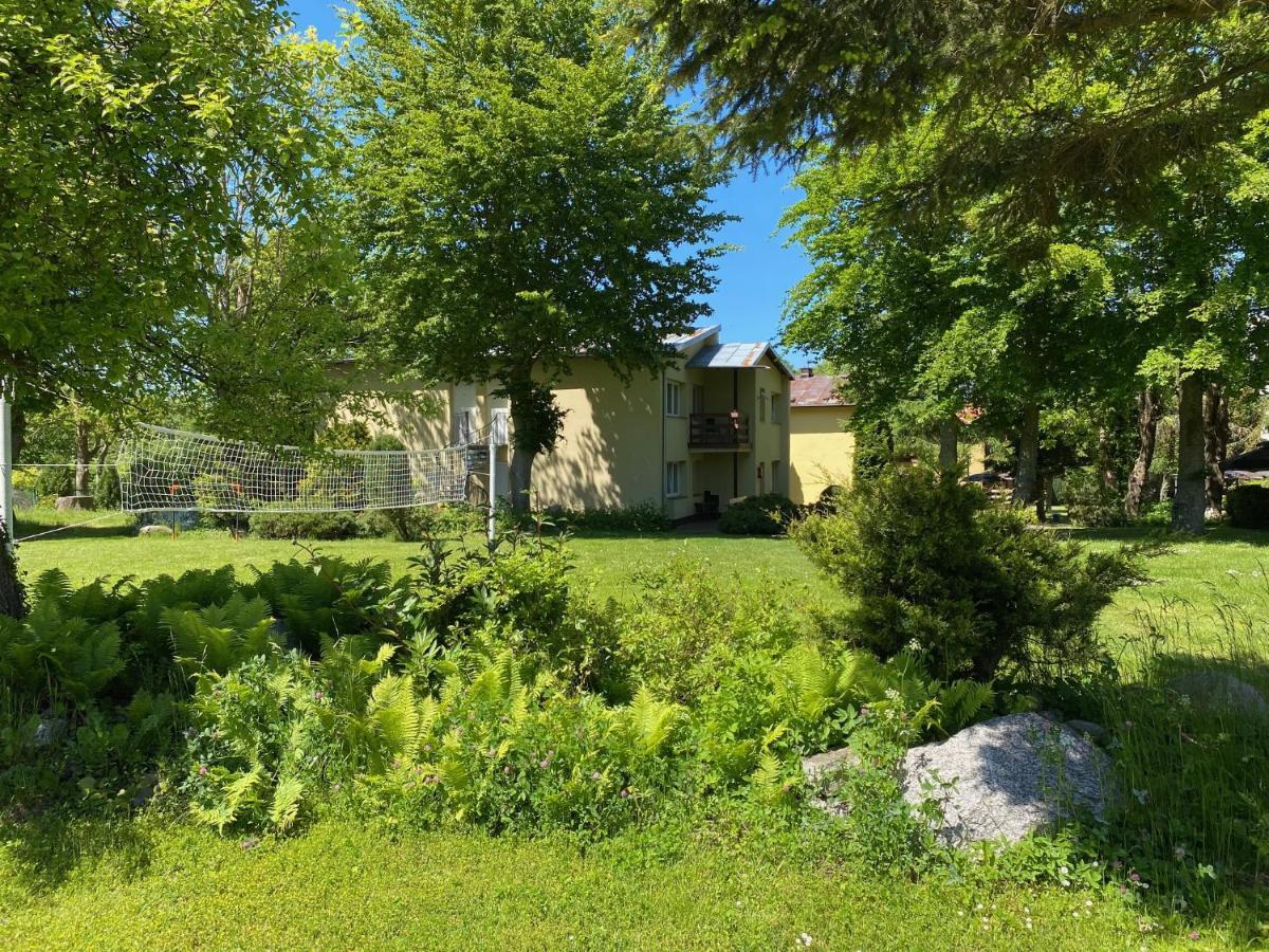 Apartamenty Pod Modrzewiem Ustronie Morskie Exterior foto